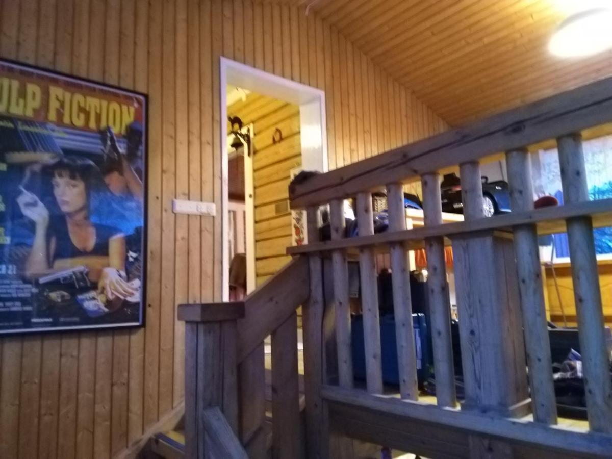 120 Yrs. Old Log House In Kuopio City Centre מראה חיצוני תמונה